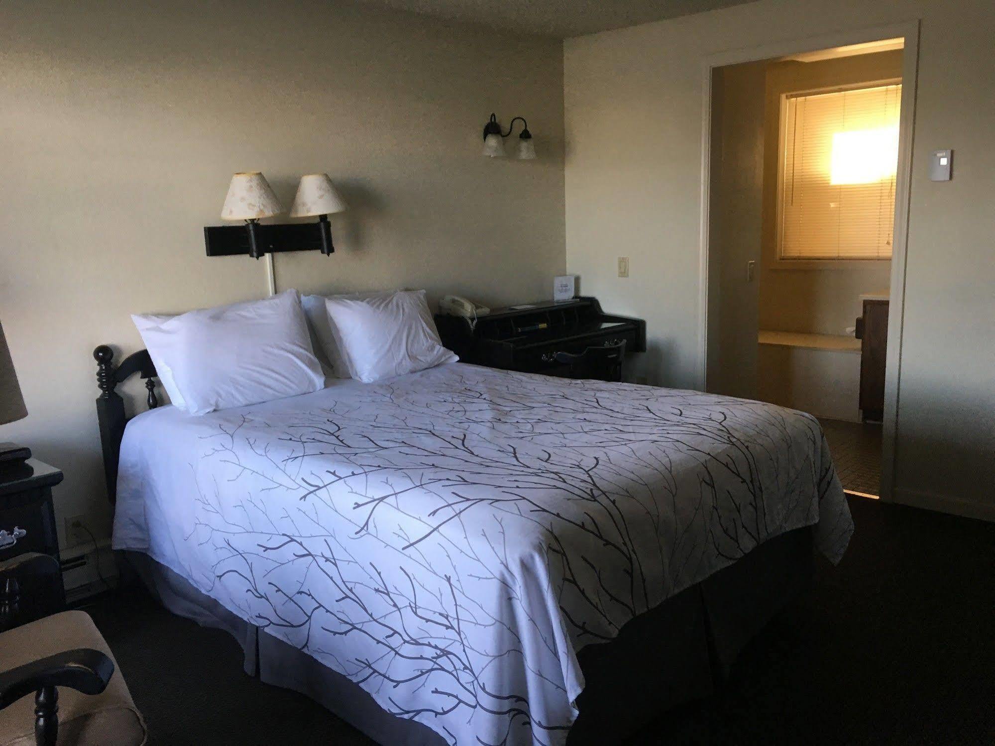 Continental Inn Cheboygan Luaran gambar